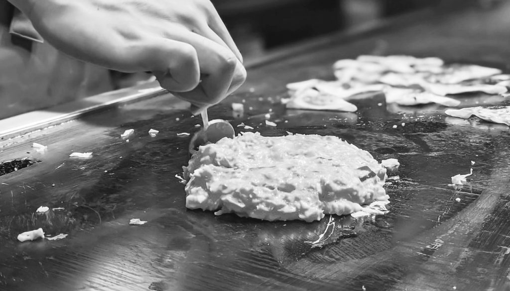 Préparation d’un okonomiyaki