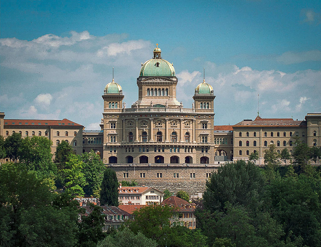 Photo du Palais fédéral à Berne.